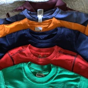 BOYS - SIZE 4 - 6 T-SHIRTS, 1 Casual Shirt, 1 swim trunks. 1 Dress Outfit. $25